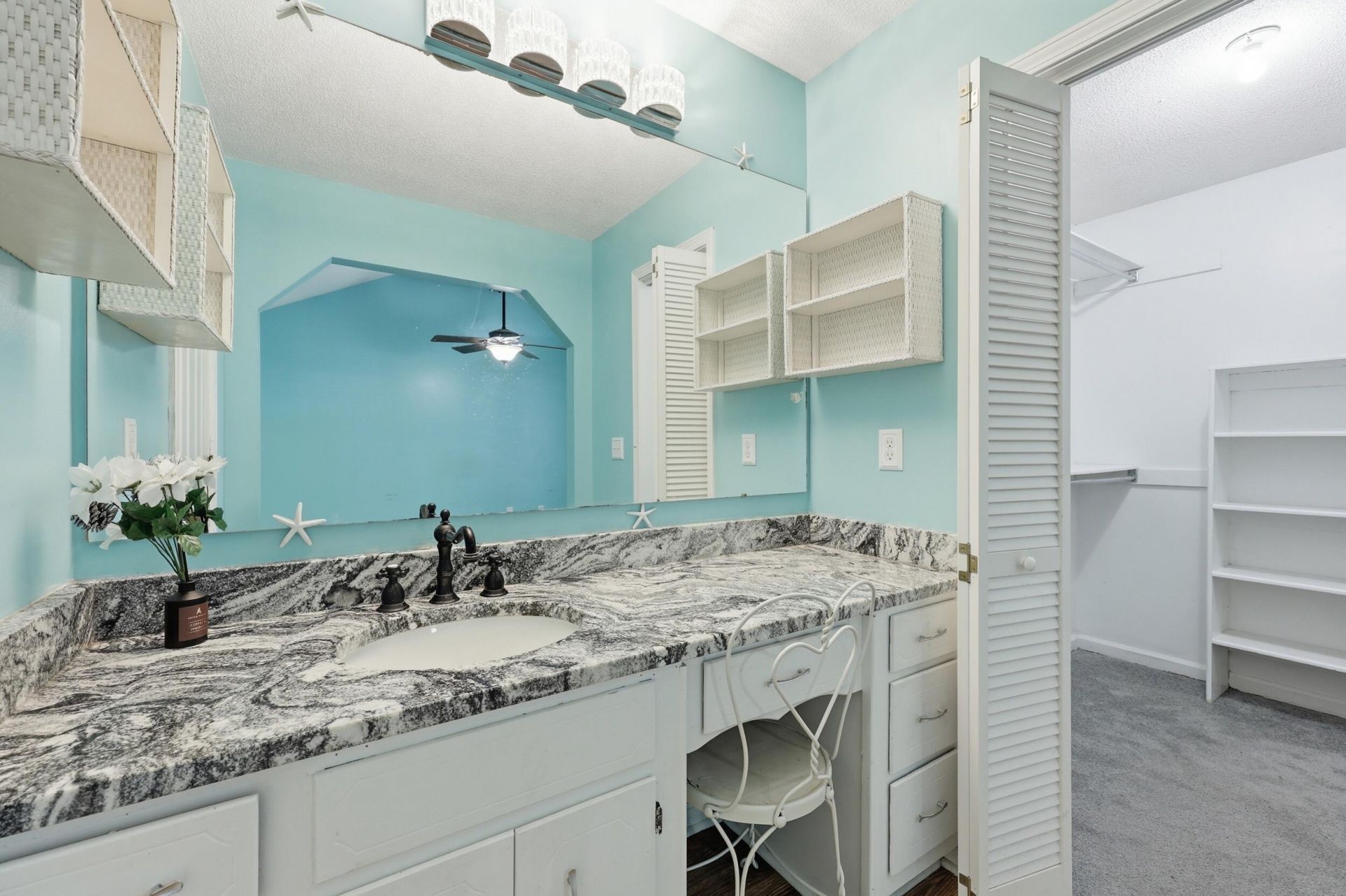 122 Southwold Circle Photo 14