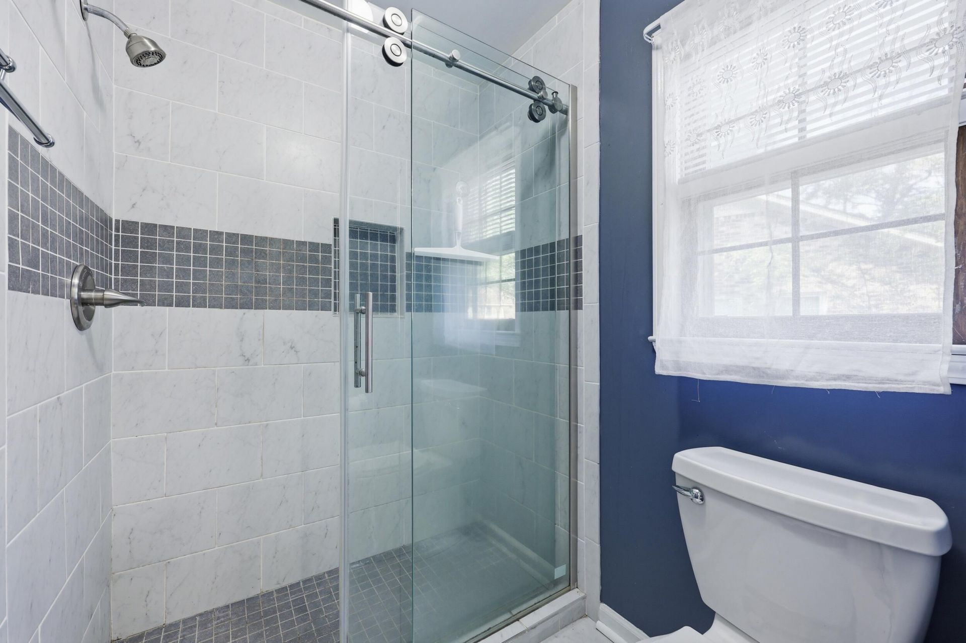 122 Southwold Circle Photo 15