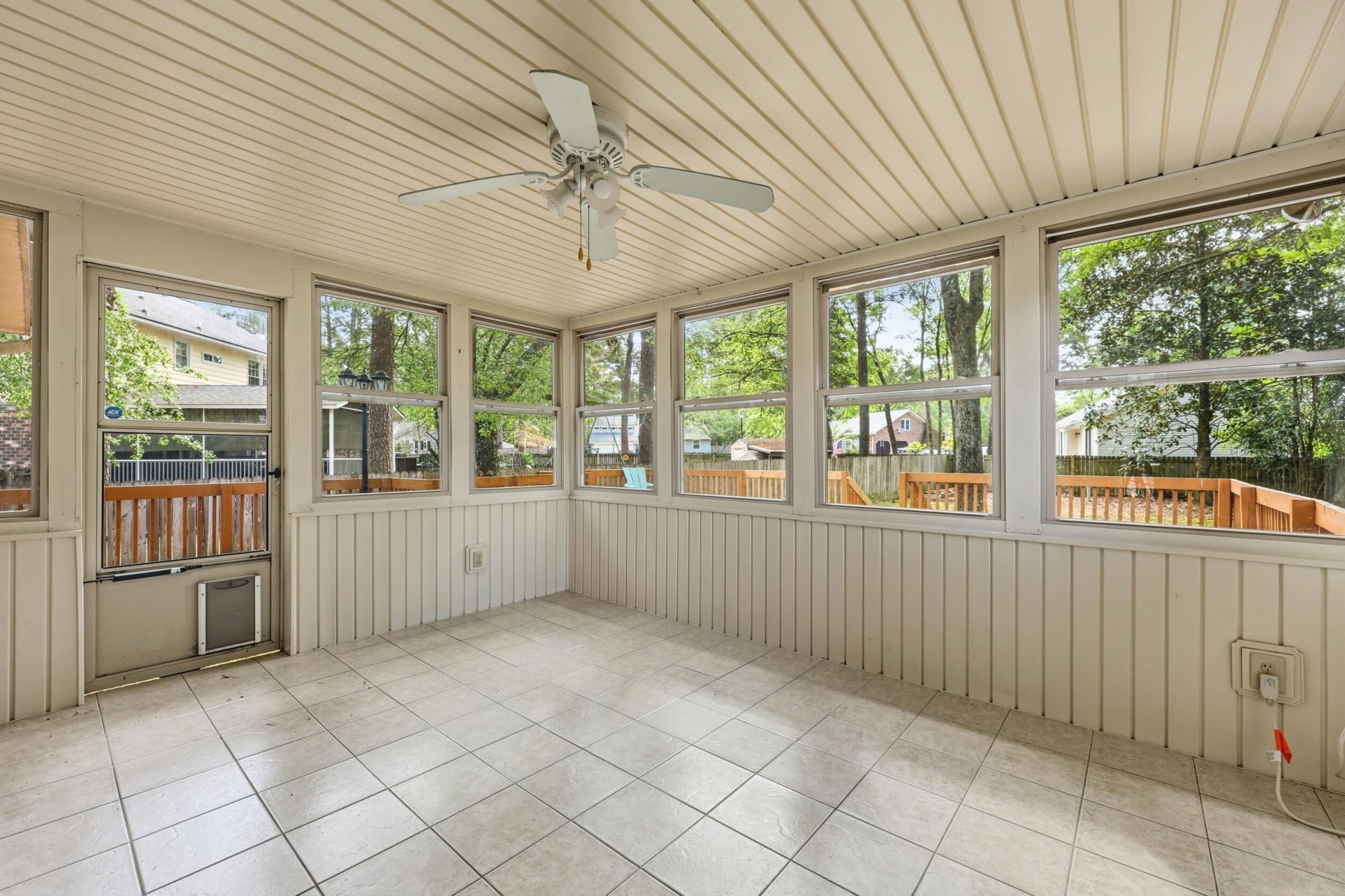 122 Southwold Circle Photo 23