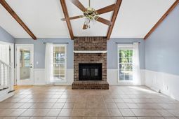 122 Southwold Circle photo 4