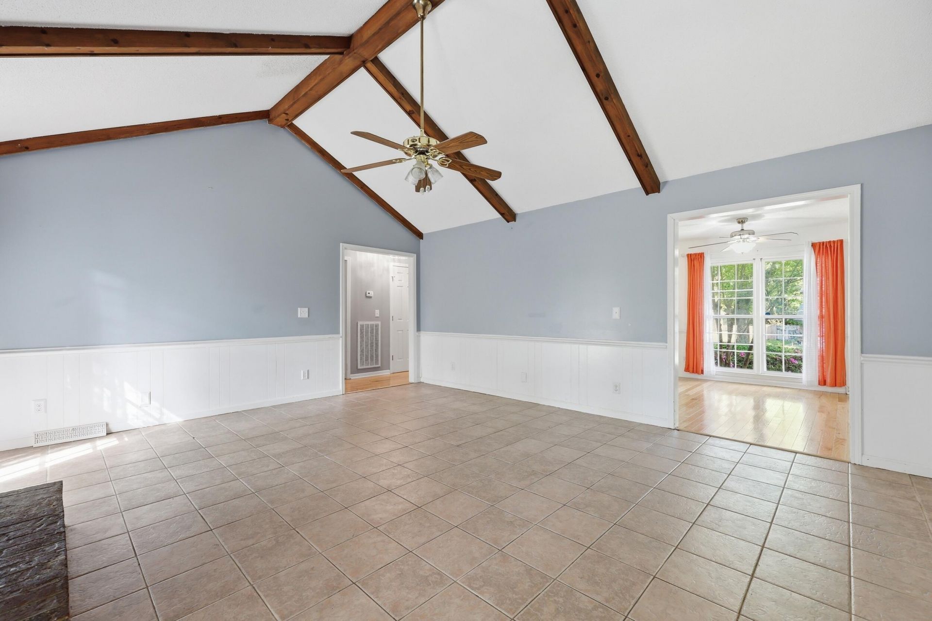 122 Southwold Circle Photo 4