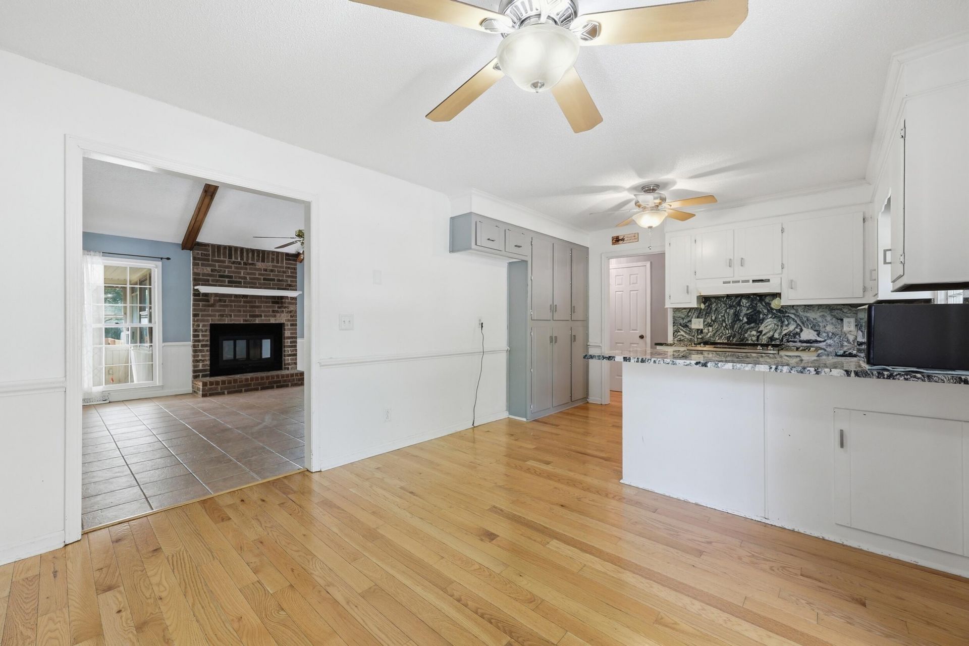 122 Southwold Circle Photo 6