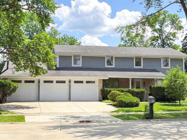 3235 Robincrest Drive , Northbrook, IL 60062