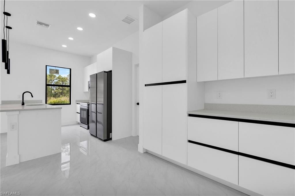 532 Lone Star Ln , Lehigh Acres, FL 33974 Photo