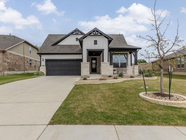 640 Martingale ST, Georgetown, TX 78633