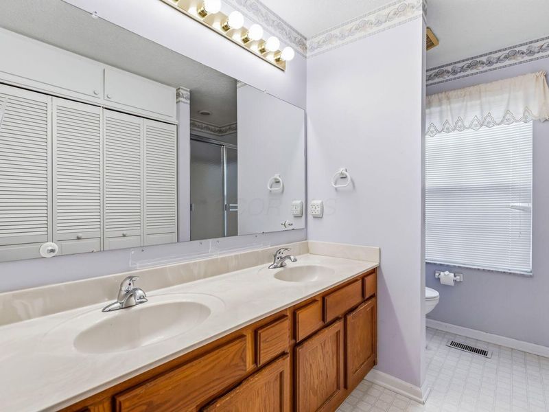 31 BERKSHIRE COMMONS Drive, Westerville, OH 43082 Photo 15