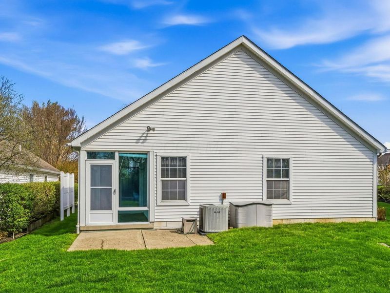 31 BERKSHIRE COMMONS Drive, Westerville, OH 43082 Photo 24