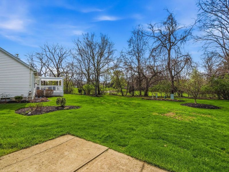 31 BERKSHIRE COMMONS Drive, Westerville, OH 43082 Photo 25