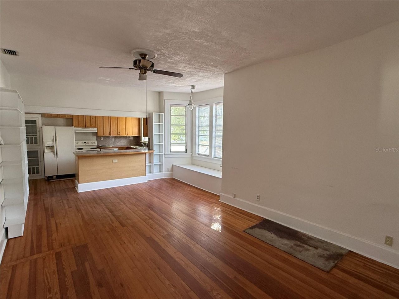 4666 Iris Street N, Saint Petersburg, FL 33714 Photo