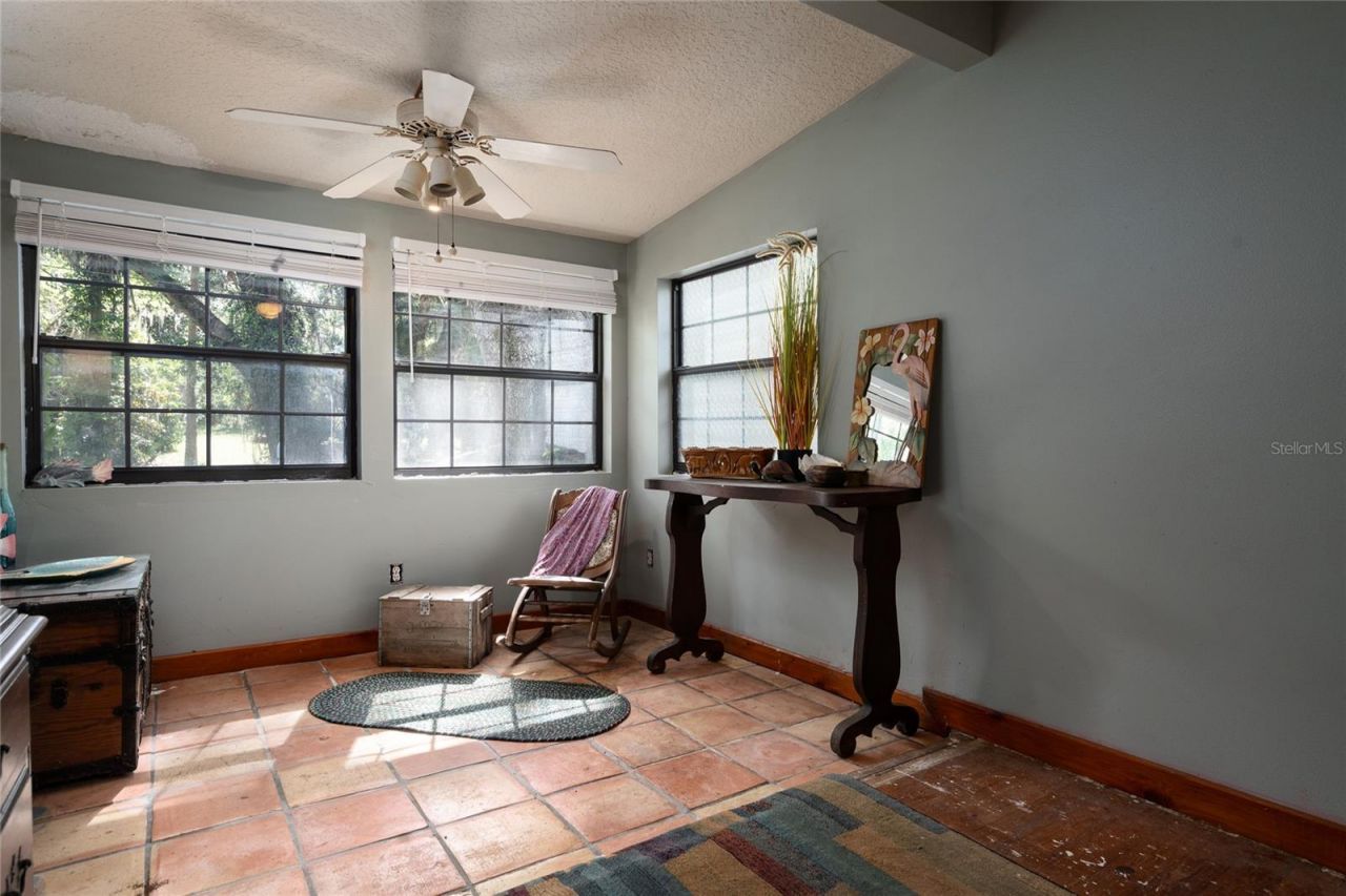 5560 Park Avenue, De Leon Springs, FL 32130 Photo