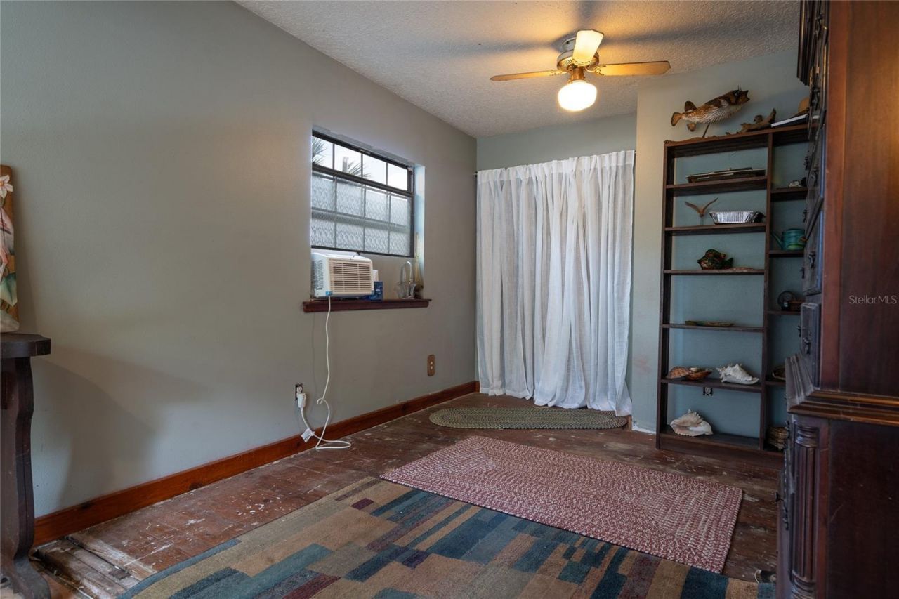 5560 Park Avenue, De Leon Springs, FL 32130 Photo