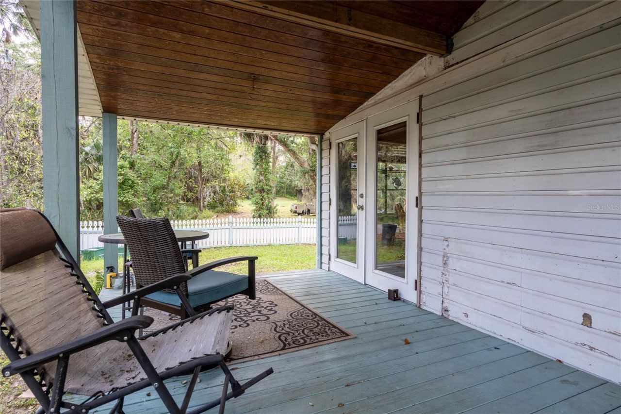 5560 Park Avenue, De Leon Springs, FL 32130 Photo