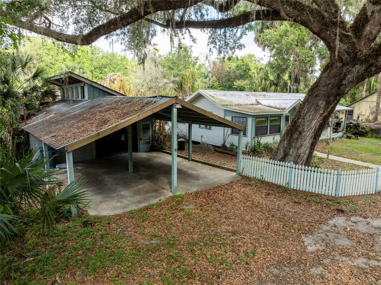 5560 Park Avenue, De Leon Springs, FL 32130 Photo