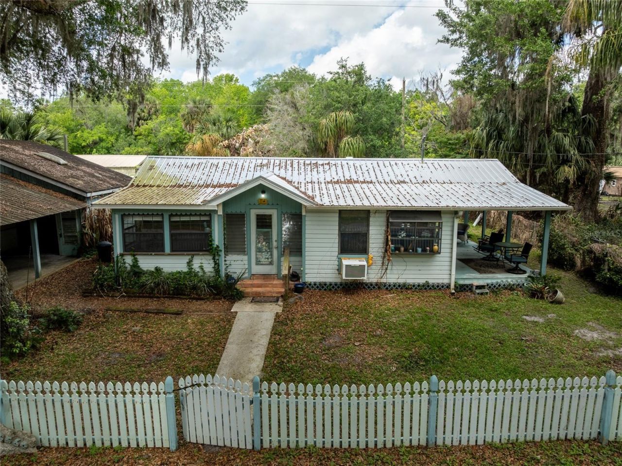 5560 Park Avenue, De Leon Springs, FL 32130 Photo