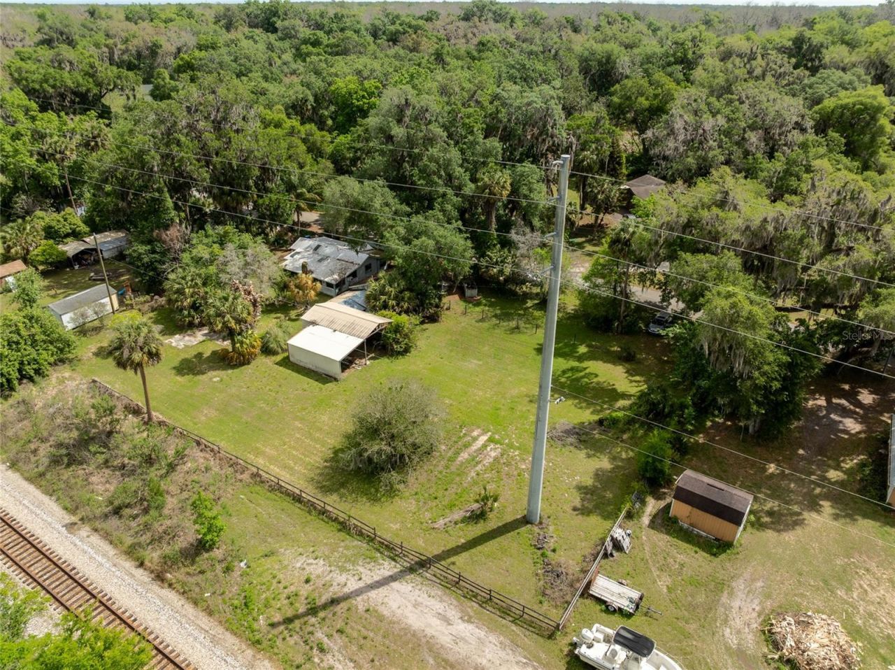 5560 Park Avenue, De Leon Springs, FL 32130 Photo