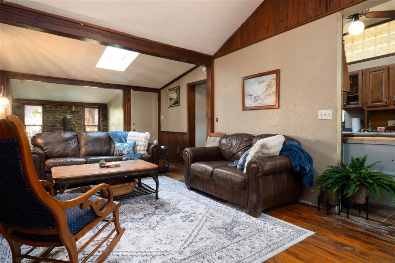 5560 Park Avenue, De Leon Springs, FL 32130 Photo