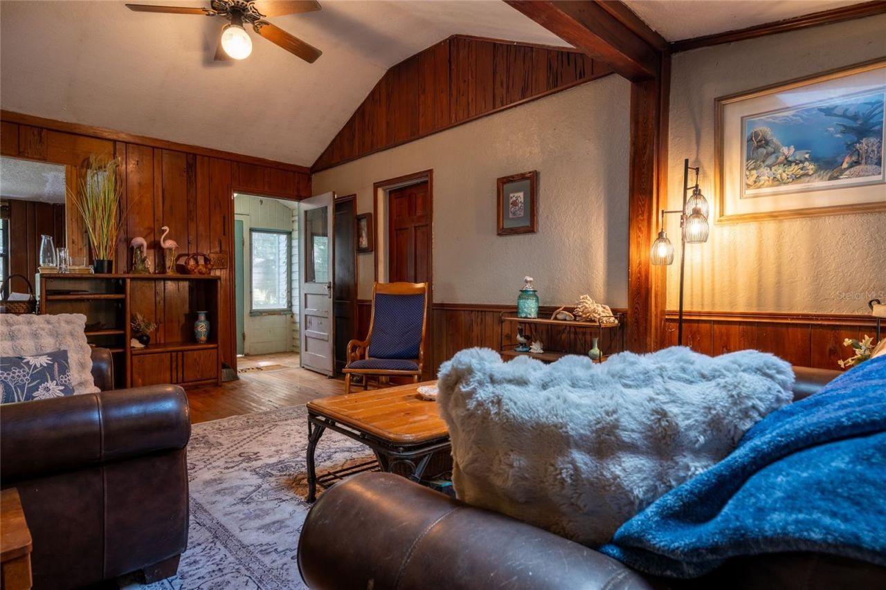 5560 Park Avenue, De Leon Springs, FL 32130 Photo