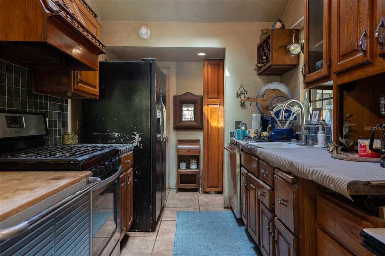 5560 Park Avenue, De Leon Springs, FL 32130 Photo