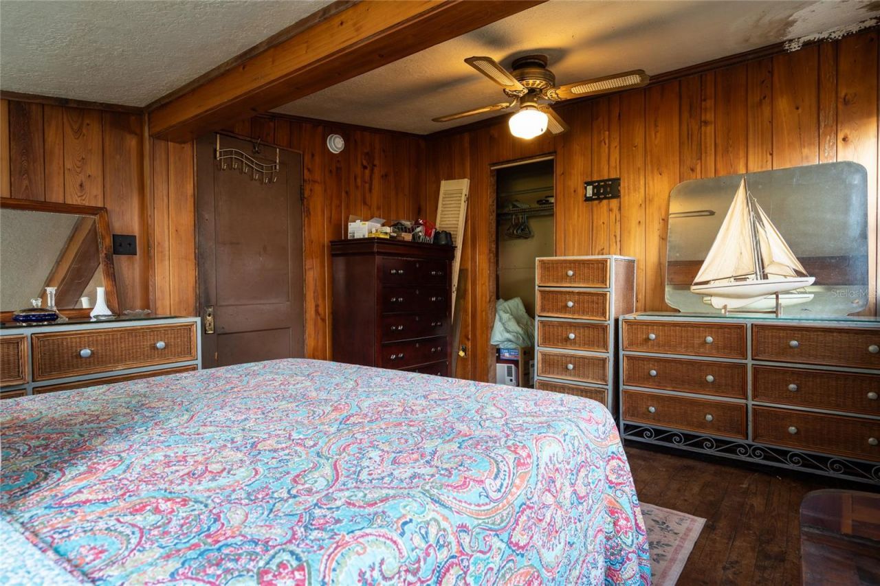 5560 Park Avenue, De Leon Springs, FL 32130 Photo