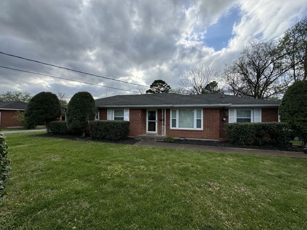 118 W Meade Dr , Lebanon, TN 37087