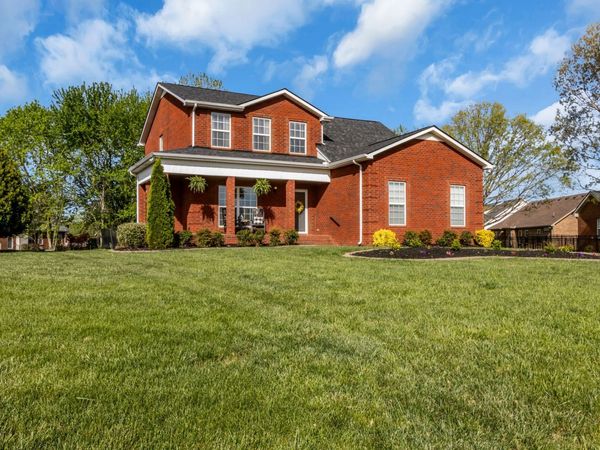 5233 Old Glory Ct, Murfreesboro, TN 37129