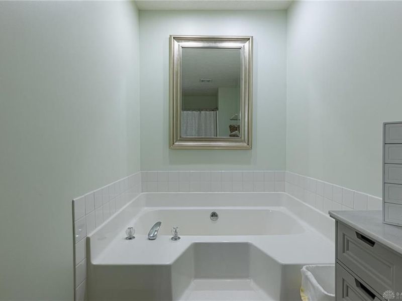 413 Lindell Drive, Germantown, OH 45327 Photo 22