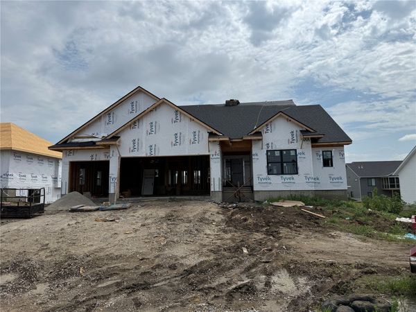 80 S Seven Oaks Road, North Liberty, IA 52317