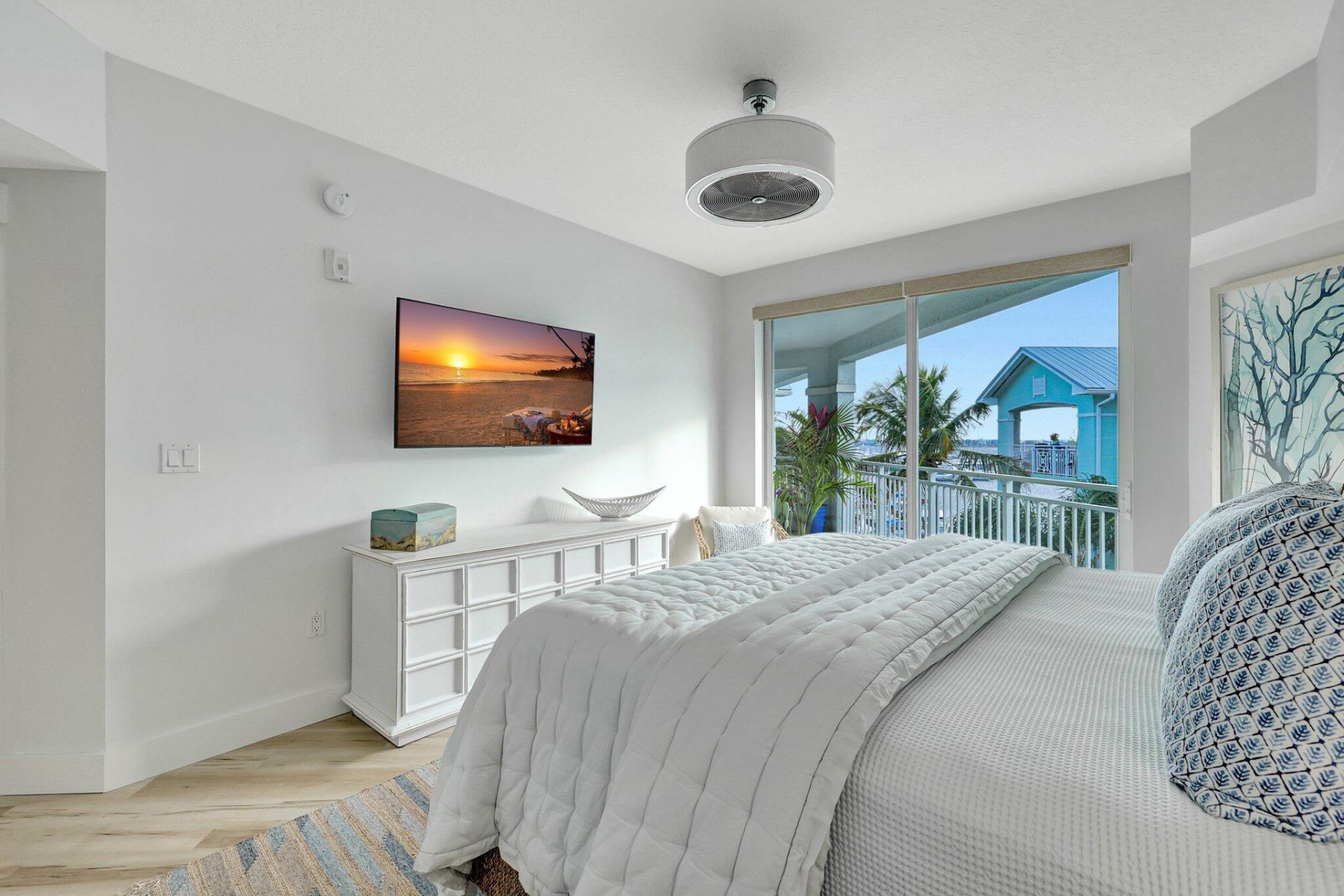 875 NW Flagler Avenue, Unit 404, Stuart, FL 34994 Photo