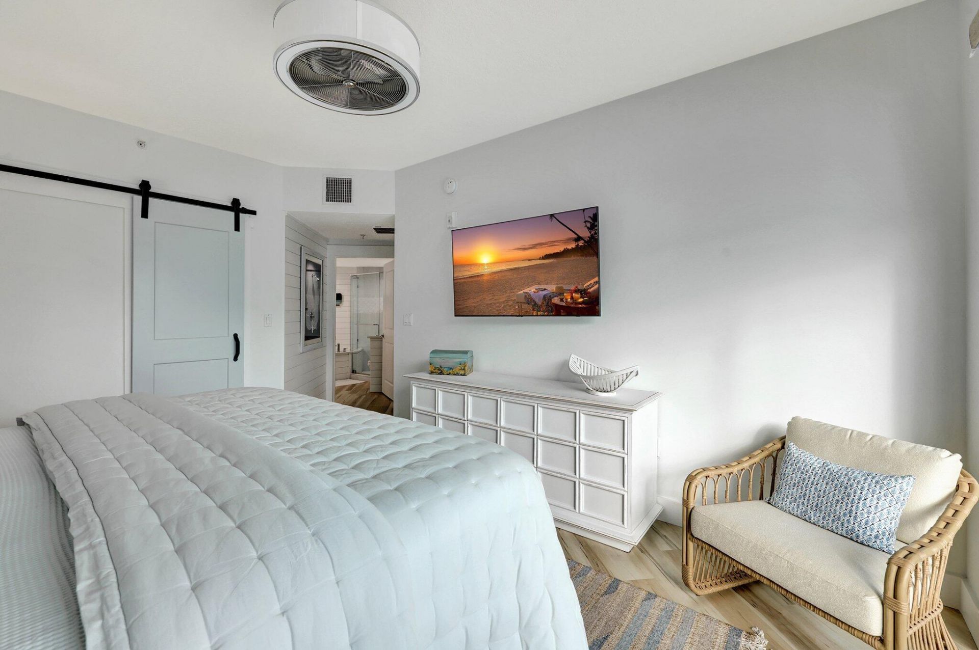 875 NW Flagler Avenue, Unit 404, Stuart, FL 34994 Photo