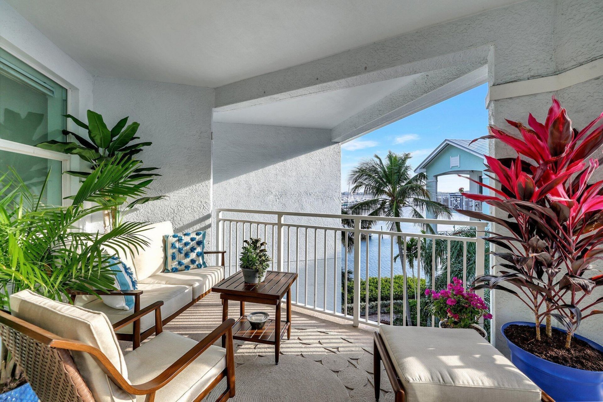 875 NW Flagler Avenue, Unit 404, Stuart, FL 34994 Photo