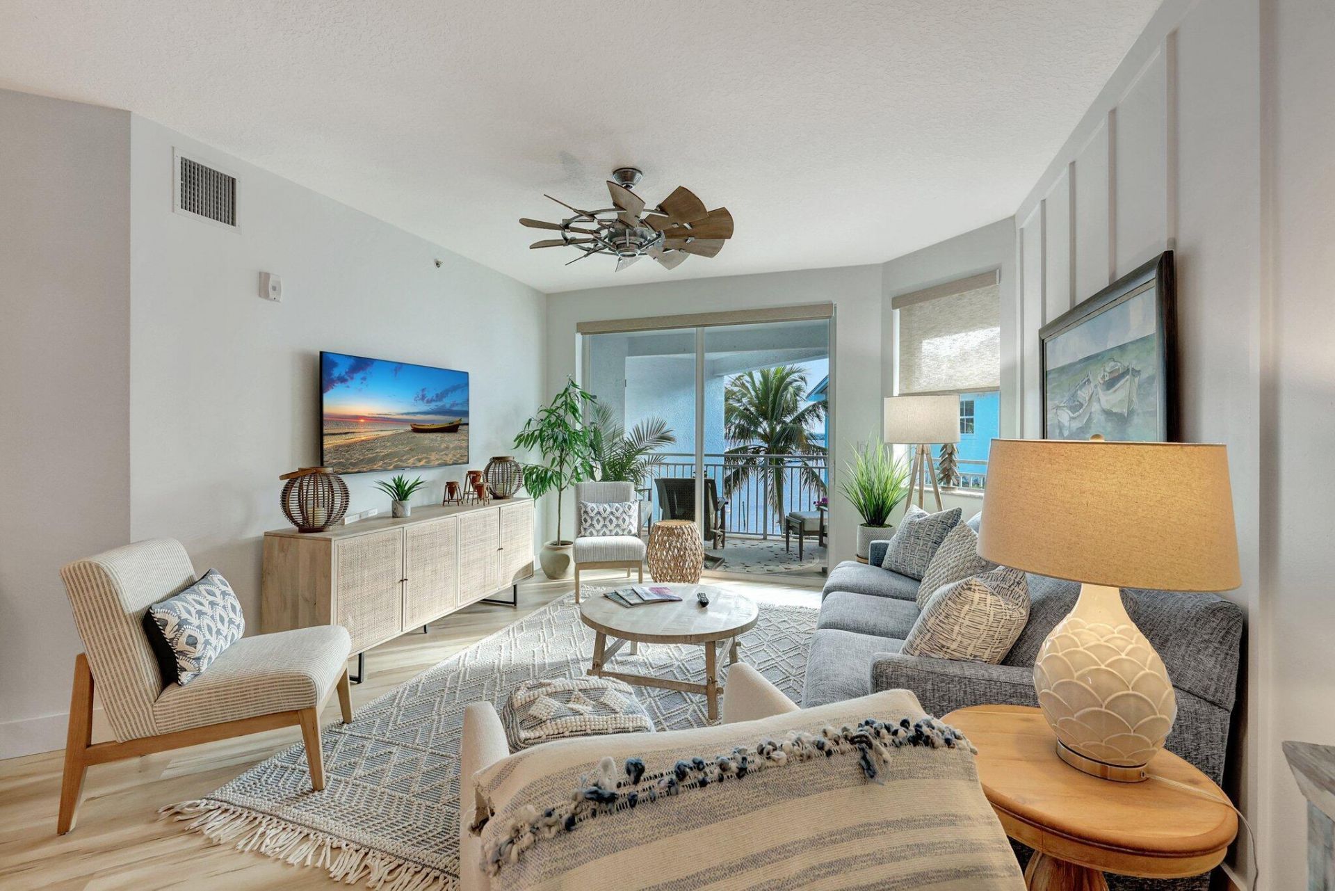 875 NW Flagler Avenue, Unit 404, Stuart, FL 34994 Photo