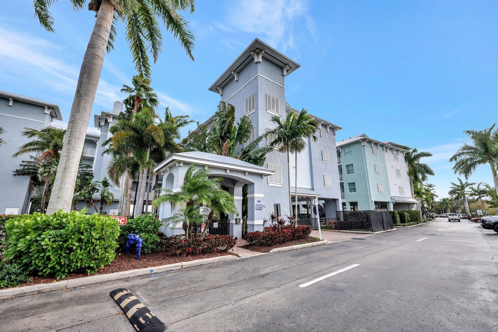 875 NW Flagler Avenue, Unit 404, Stuart, FL 34994 Photo