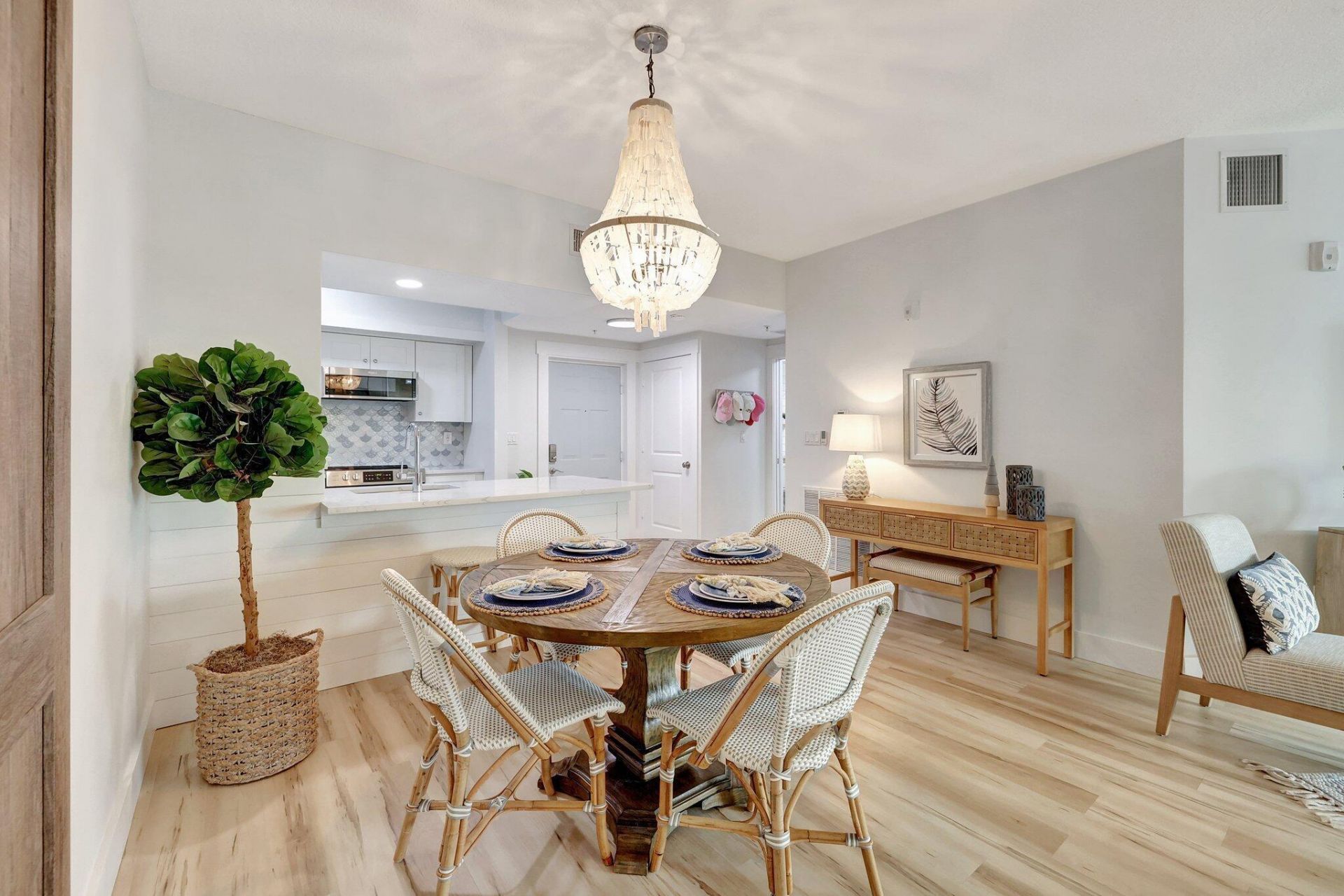 875 NW Flagler Avenue, Unit 404, Stuart, FL 34994 Photo