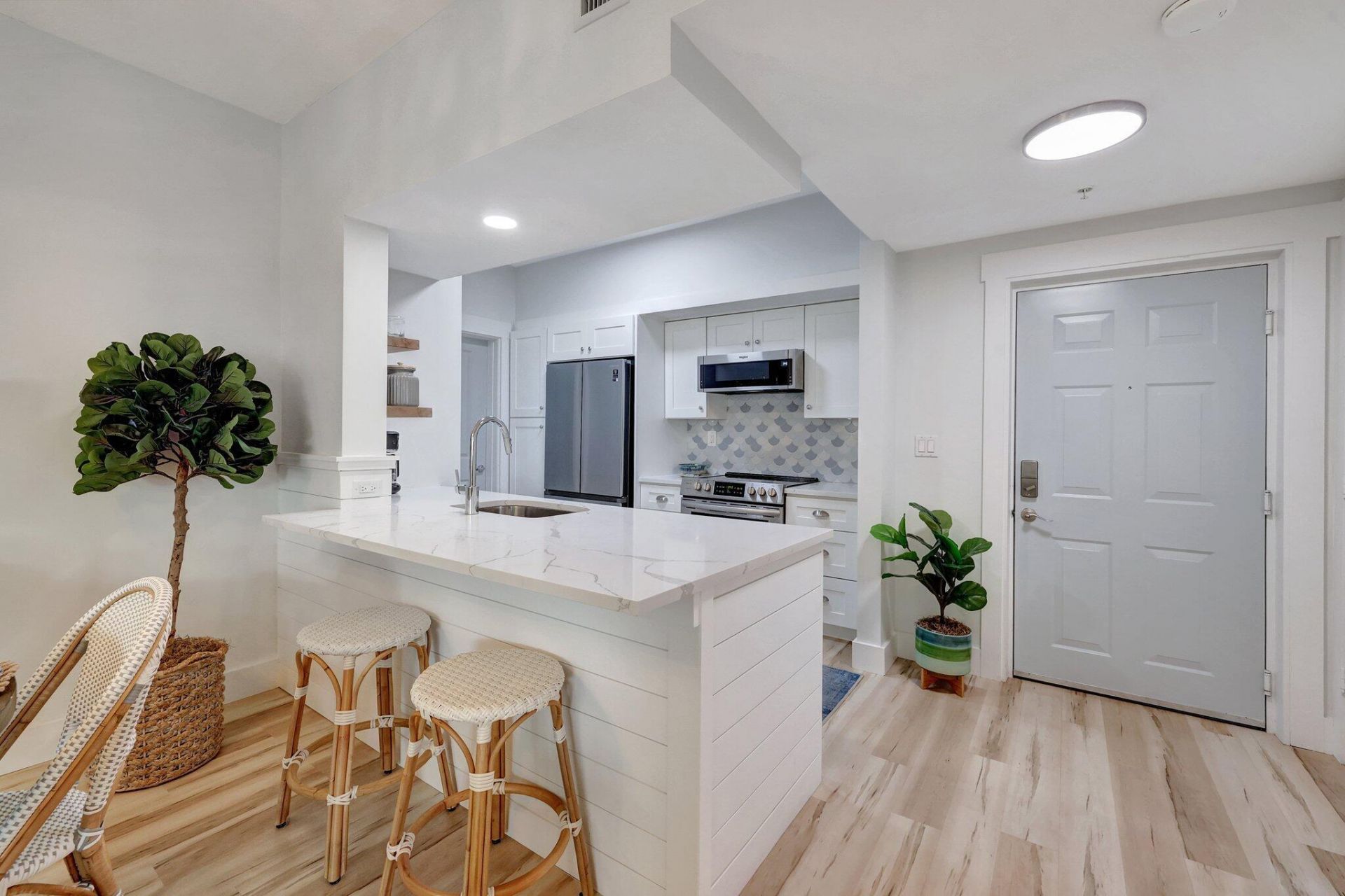 875 NW Flagler Avenue, Unit 404, Stuart, FL 34994 Photo