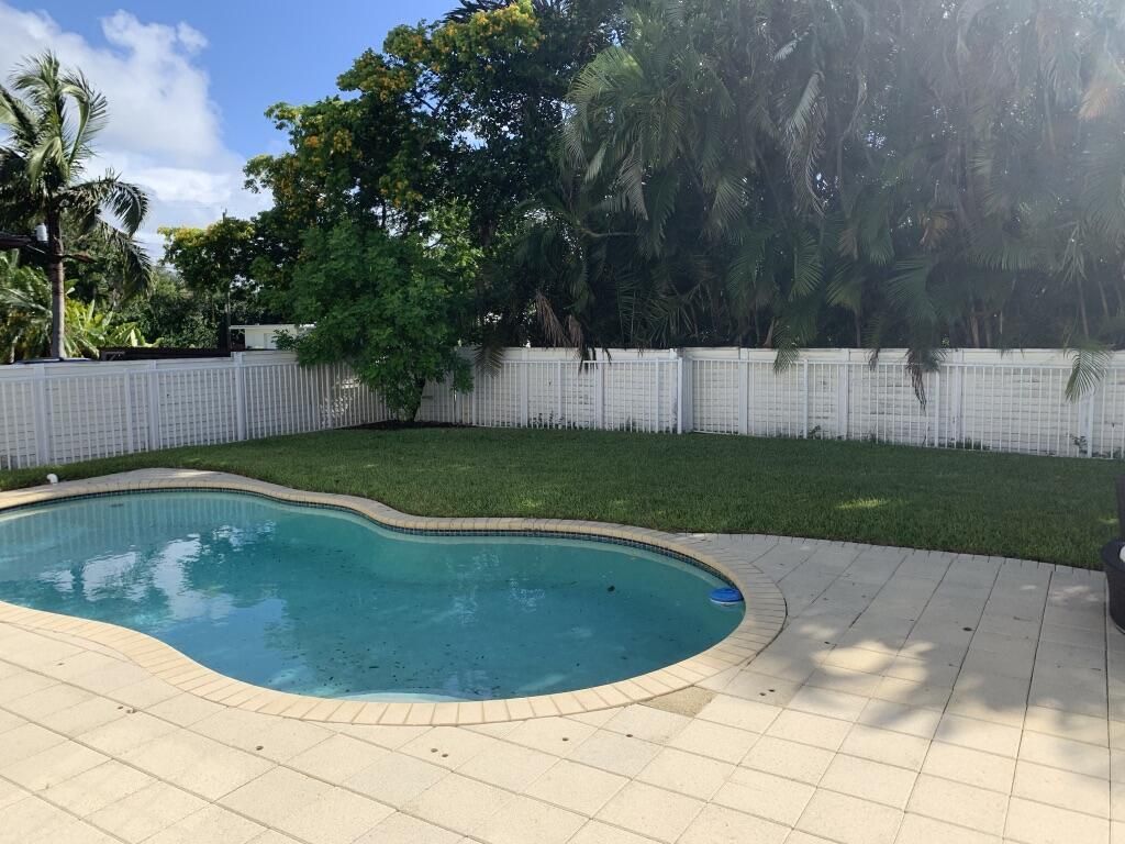 2200 SW 13th Avenue, Fort Lauderdale, FL 33315 Photo