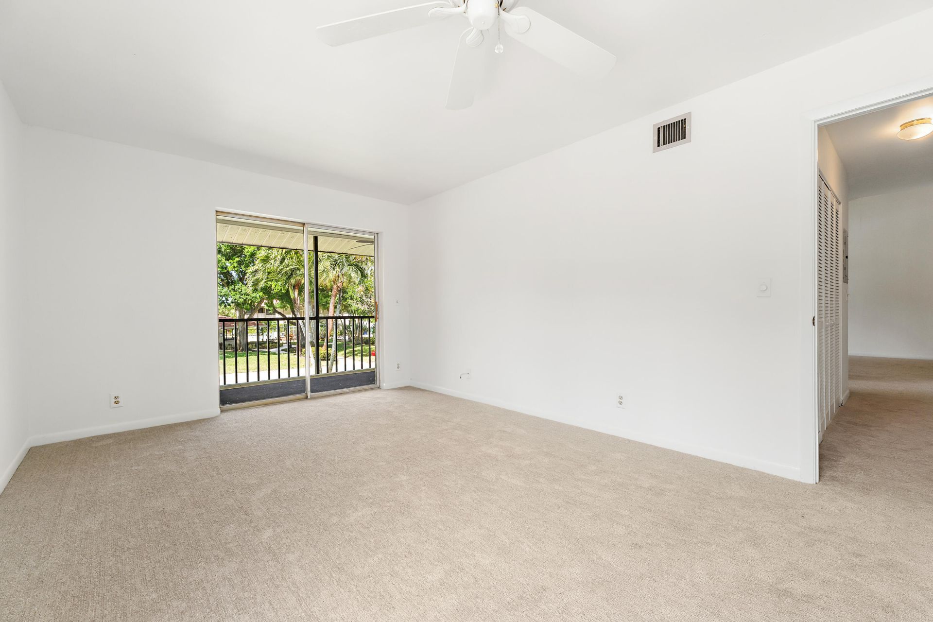 6536 Chasewood Drive, Unit H, Jupiter, FL 33458 Photo