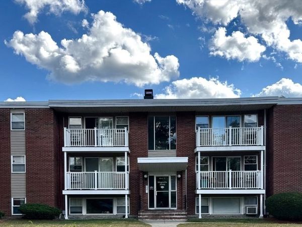 30 Worthen Street, Unit C2, Chelmsford, MA 01824