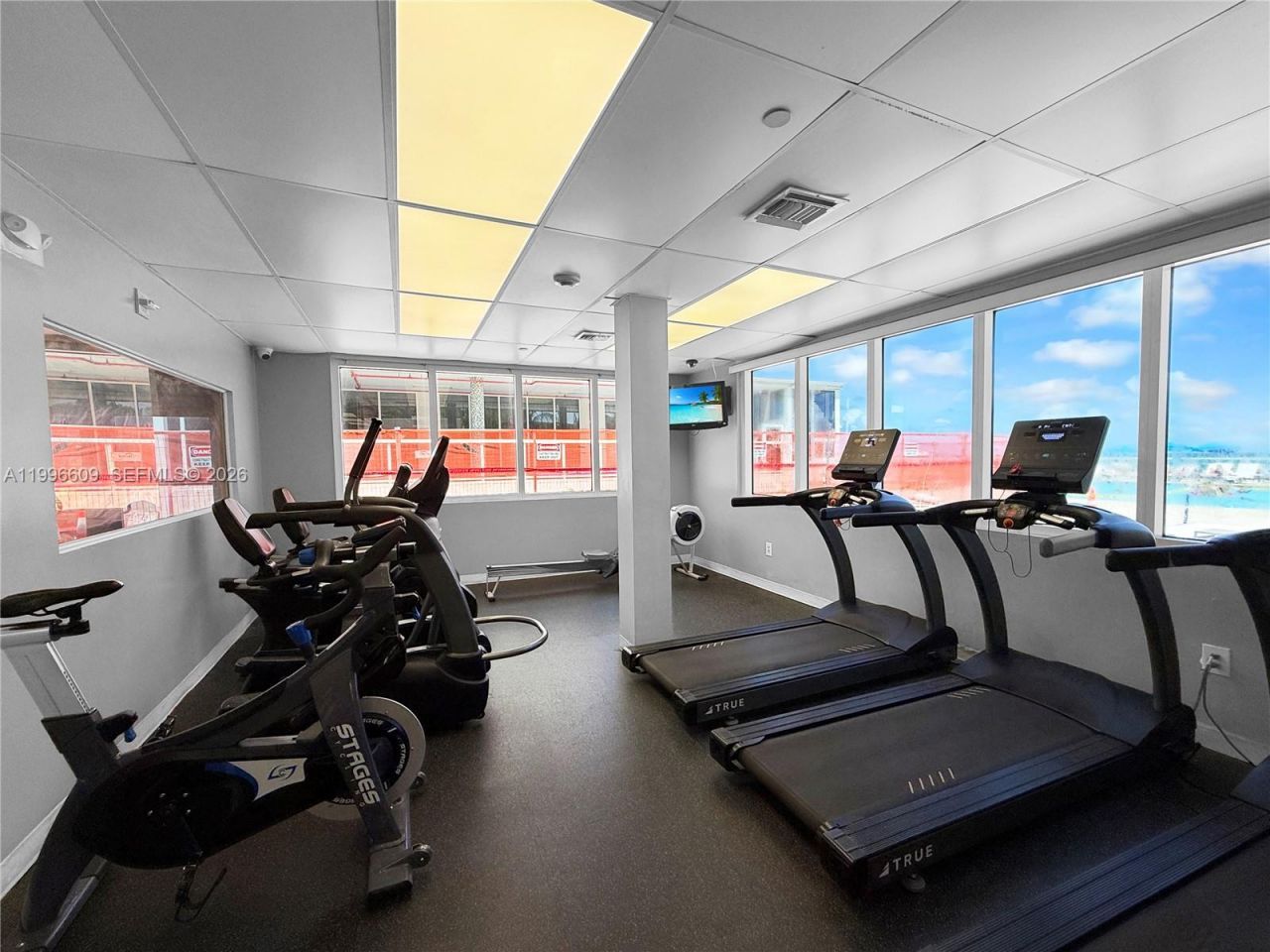 19201 Collins Ave , Unit 623, Sunny Isles Beach, FL 33160 Photo