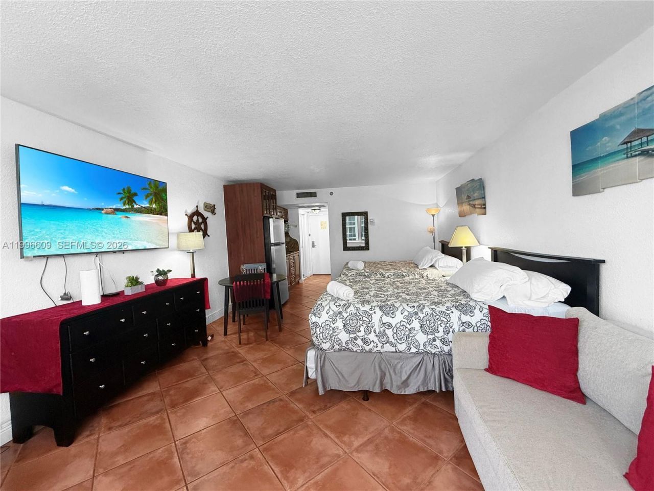 19201 Collins Ave , Unit 623, Sunny Isles Beach, FL 33160 Photo