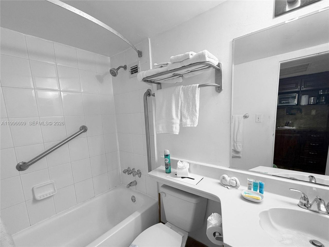 19201 Collins Ave , Unit 623, Sunny Isles Beach, FL 33160 Photo