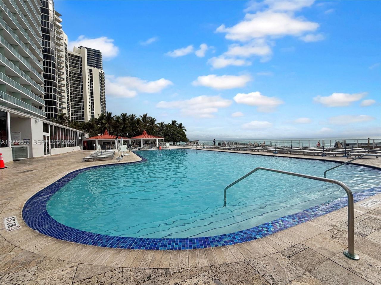 19201 Collins Ave , Unit 623, Sunny Isles Beach, FL 33160 Photo