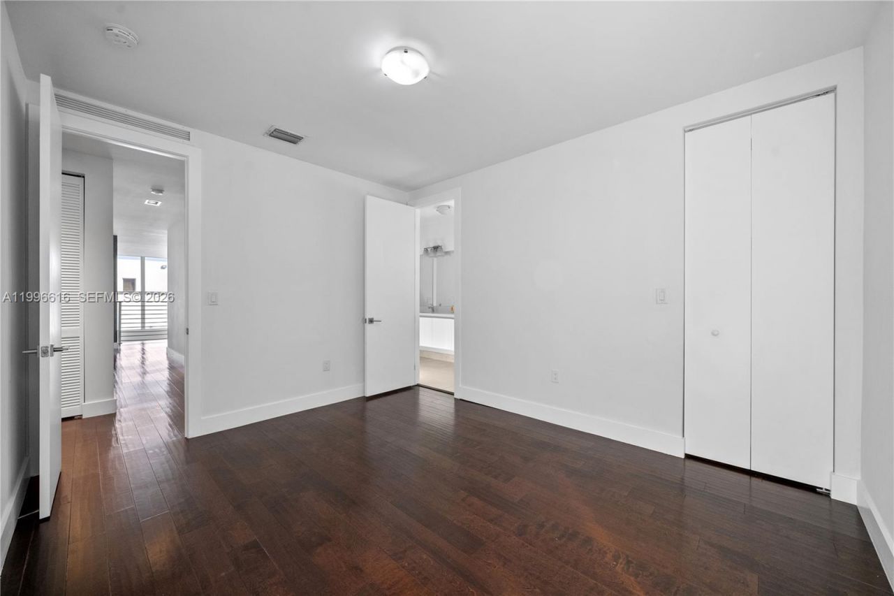 9830 NW 74th Ter, Doral, FL 33178 Photo