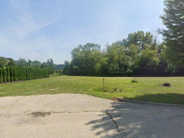 1102 Noble Parkway , Port Barrington, IL 60010