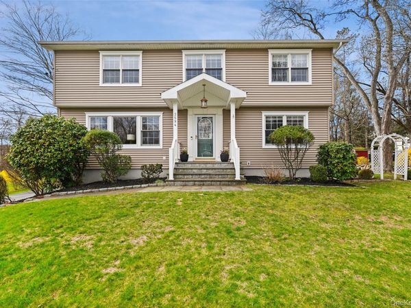 3594 Suncrest Avenue, Yorktown Heights, NY 10598