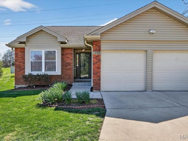 12900 Springdale Village Drive, St Louis, MO 63146
