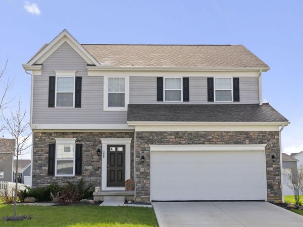 320 Rochdale Run , Delaware, OH 43015