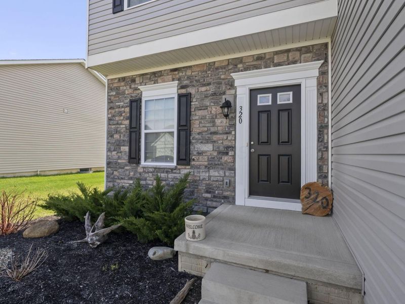 320 Rochdale Run , Delaware, OH 43015 Photo 2