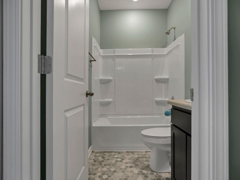 414 Quincy Circle, London, OH 43140 Photo 19