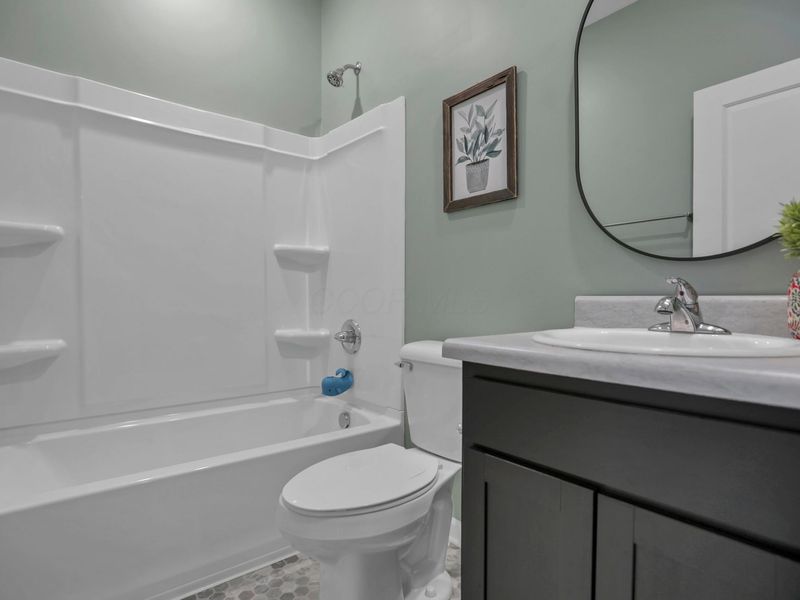 414 Quincy Circle, London, OH 43140 Photo 20