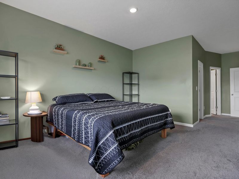 414 Quincy Circle, London, OH 43140 Photo 29